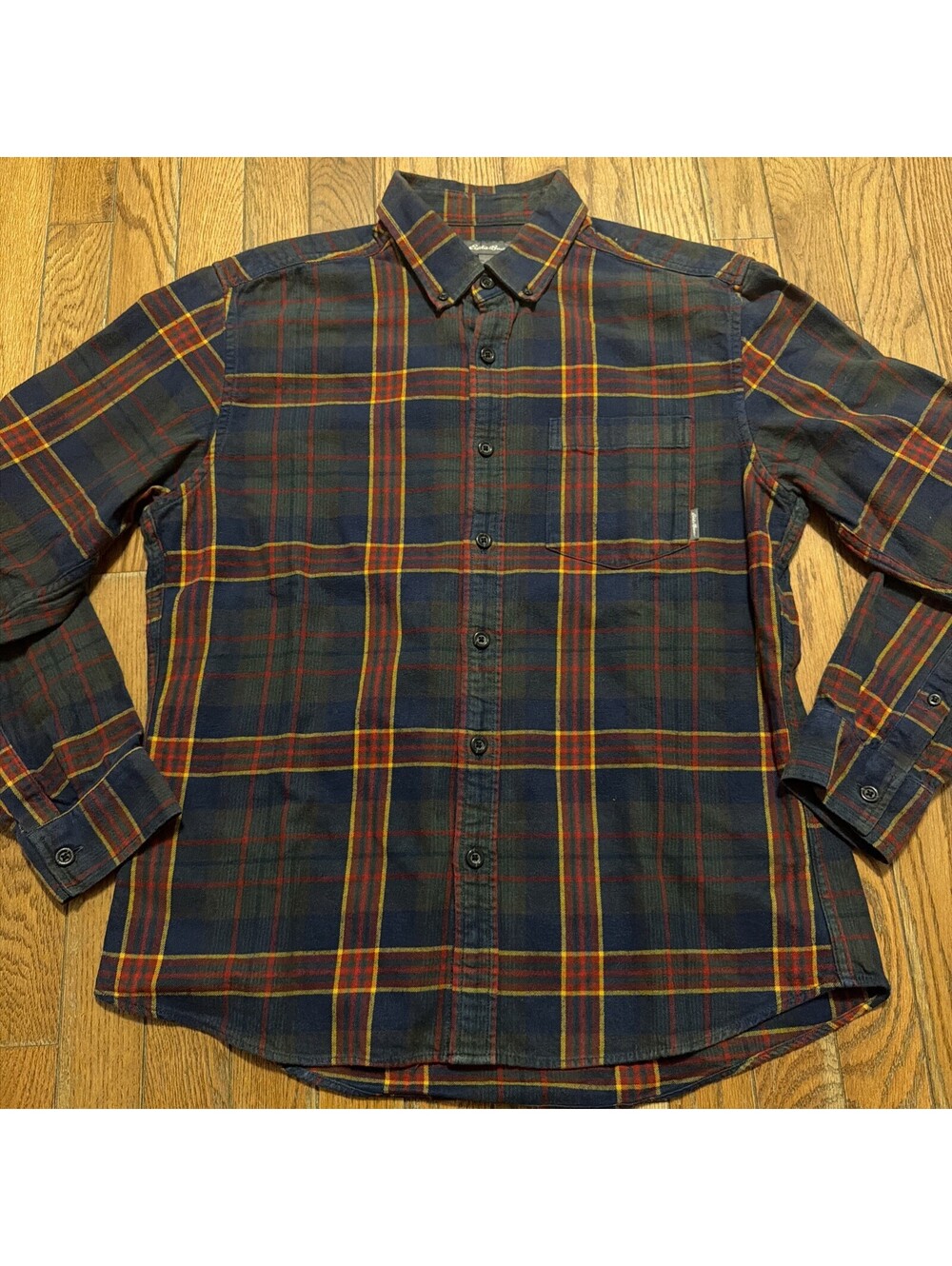 Eddie Bauer Mens M Flannel Shirt Plaid Button Down Classic Fit Casual Camp
